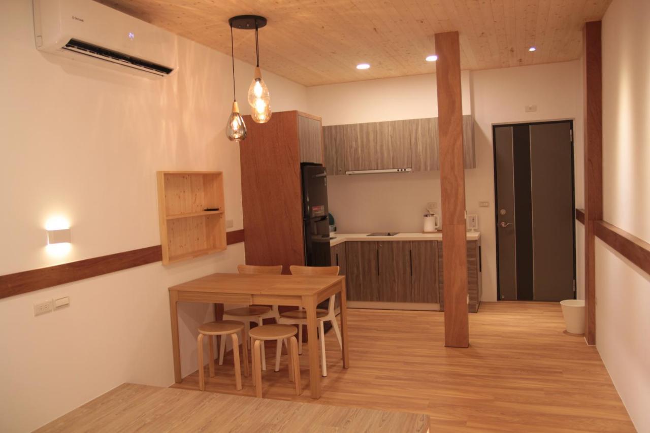 Lost Circle Homestay ไถหนาน ภายนอก รูปภาพ